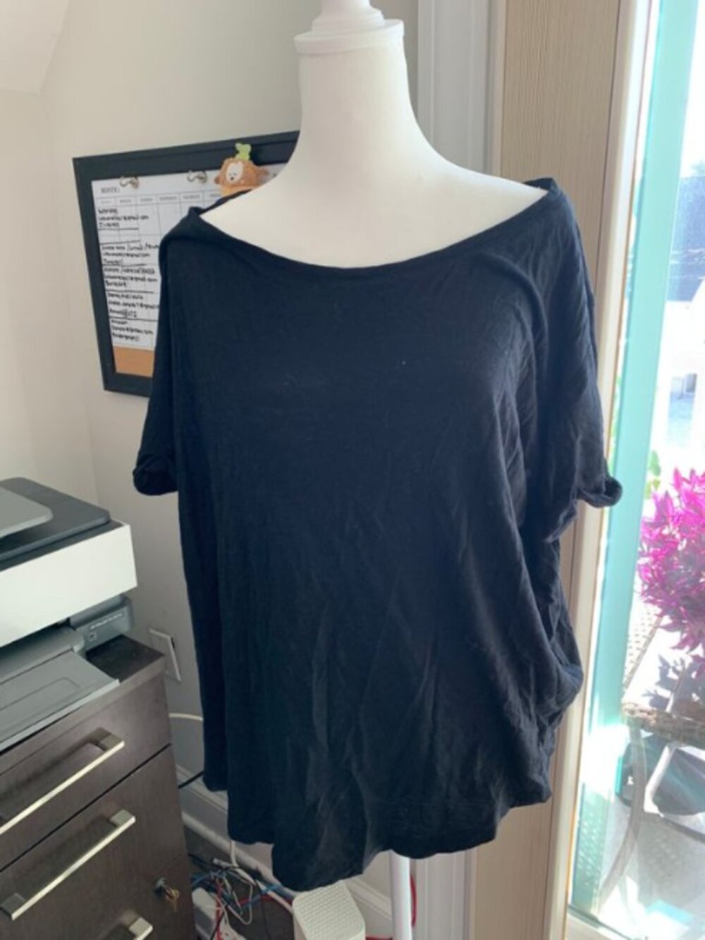 H&M Comfy Basic Black T Shirt Womens Size XXL Roll Tab Sleeve